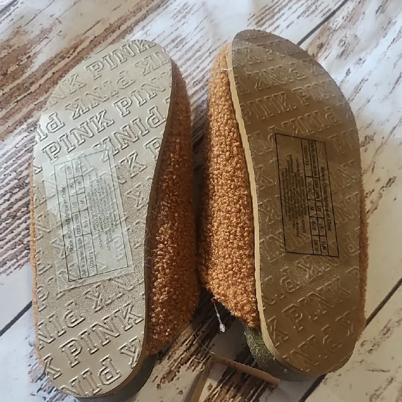 Victoria's Secret Brown Slippers - Picture 6 of 7